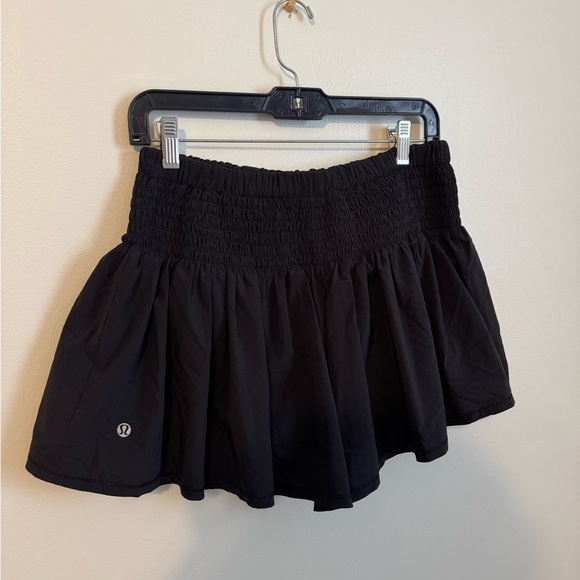 Lululemon Hot Hitter Skort Size 10, Vintage style - Picture 3 of 11